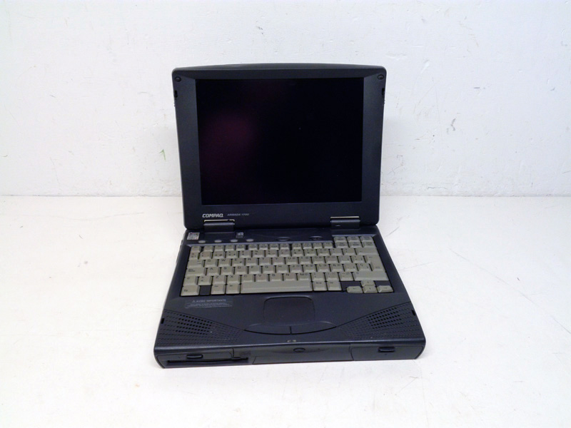 ordenador portatil compaq armada 1700 plastico funcclave 27_5x31_5x25 1u